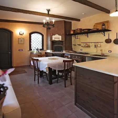 A Casa Di Ludo - & Short Lets Lejlighed *